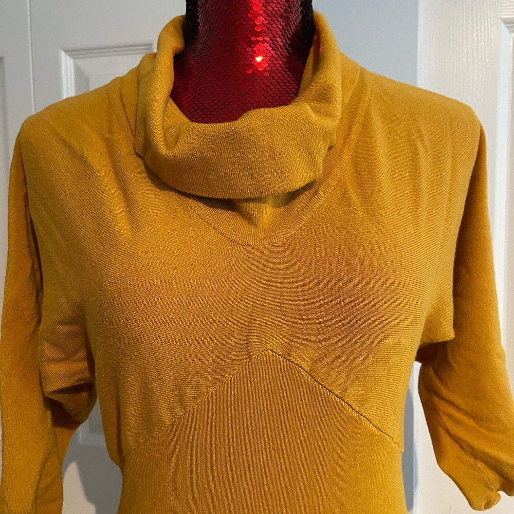 Sweater - Picture 3 of 5